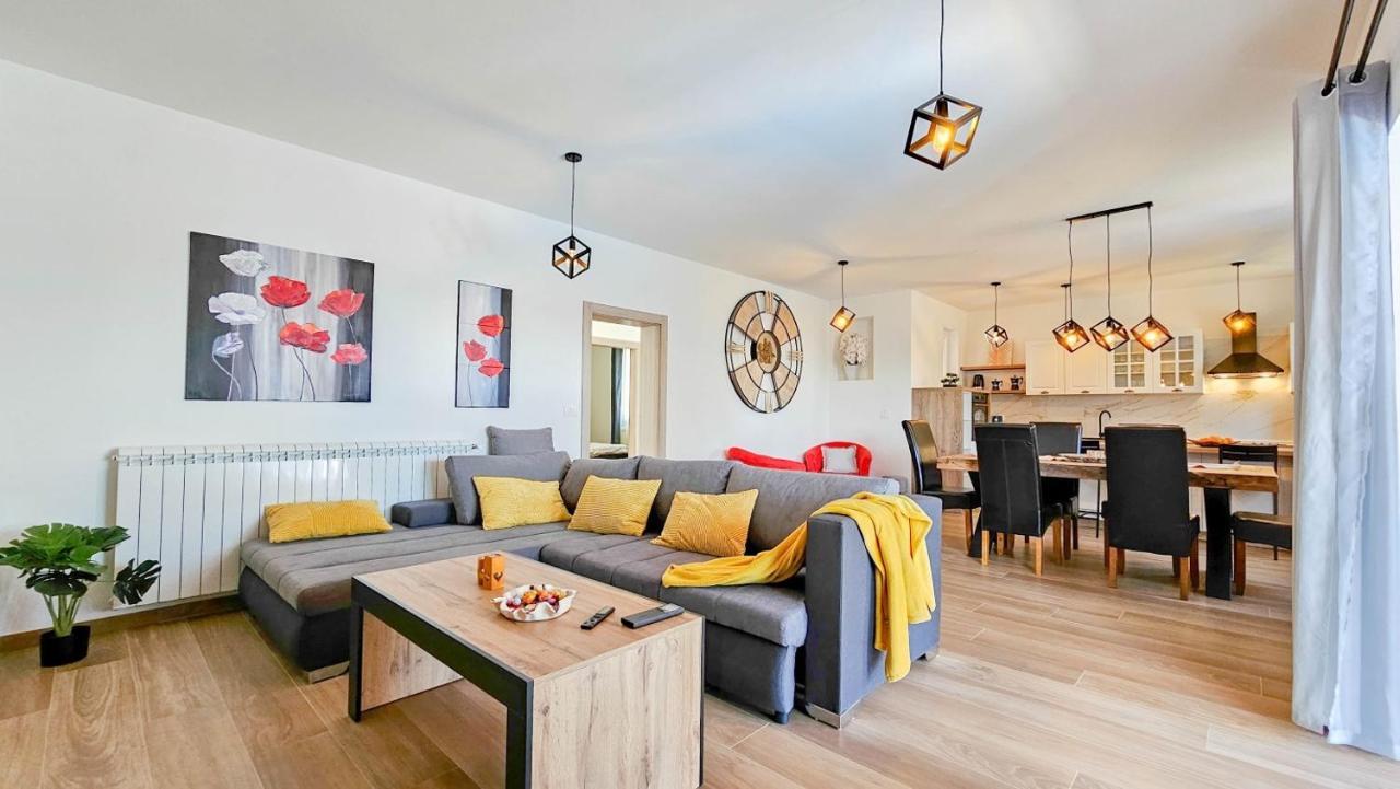 Casa Gojtan Villa Karigador Exteriör bild