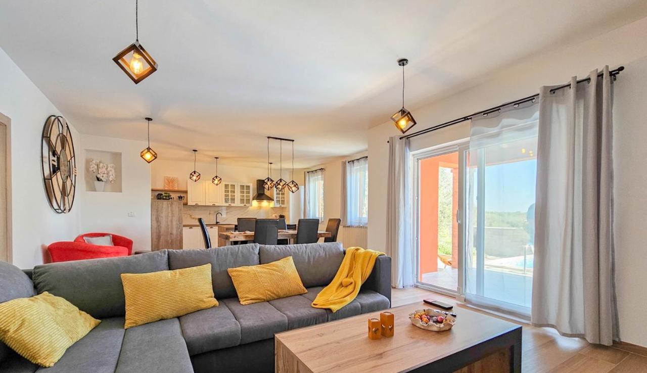 Casa Gojtan Villa Karigador Exteriör bild