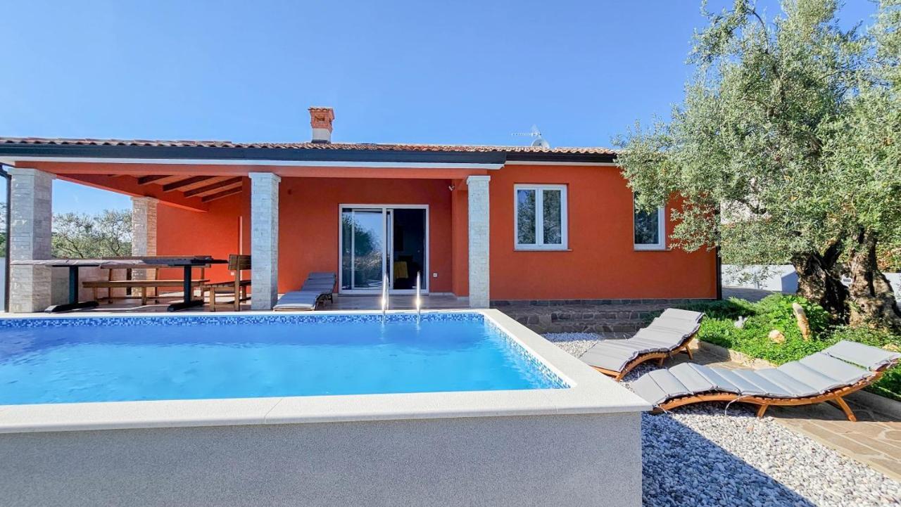 Casa Gojtan Villa Karigador Exteriör bild